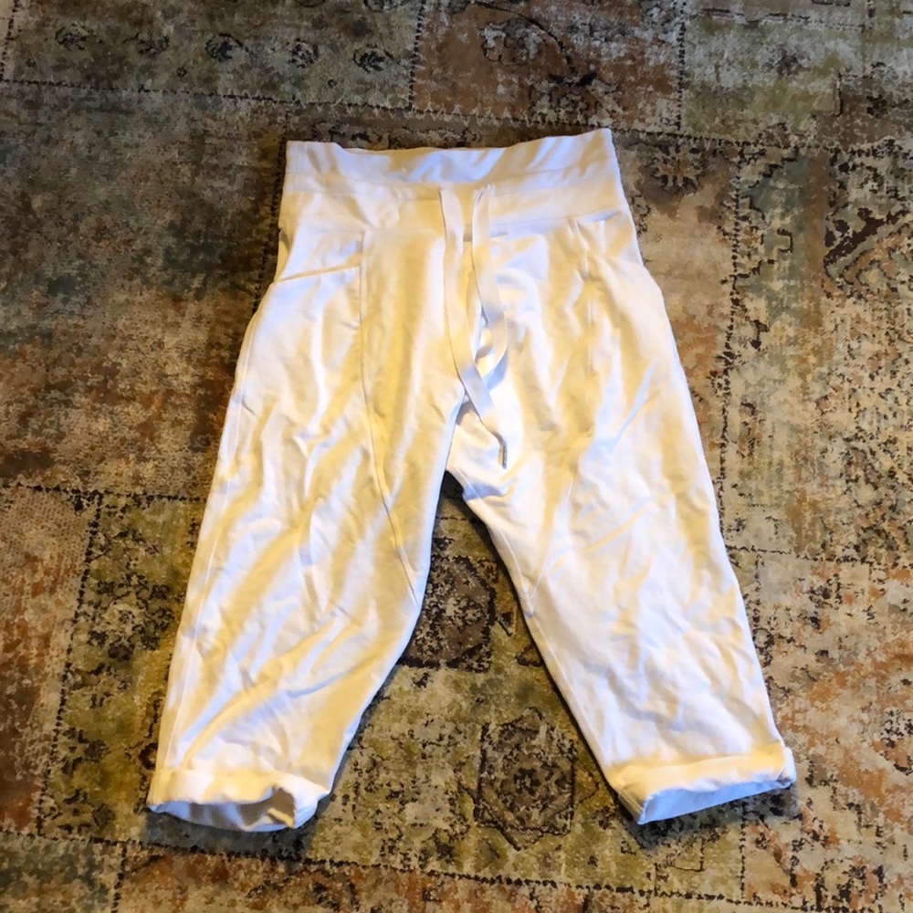 Lululemon harem style capri